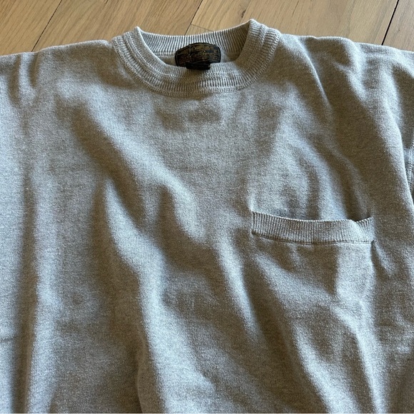 Eddie Bauer Men's Gray Crewneck Sweater - Picture 8 of 9